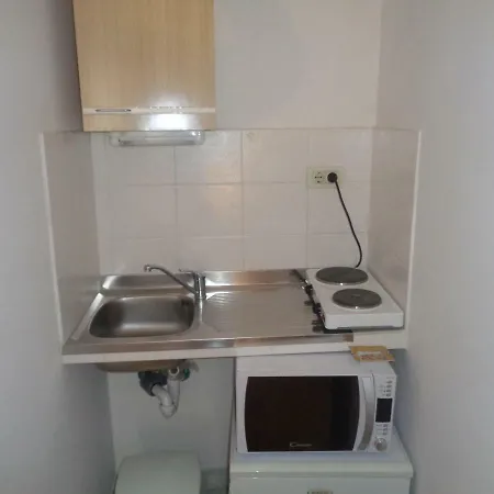 Cozy Studio-apartment Gordana In Center Apartman