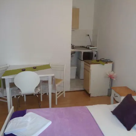 Cozy Studio-apartment Gordana In Center Apartment Rovinj